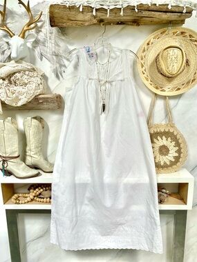 Prairie/victorian/farmhouse boho dress/gown w shabby chic peasant lounge vibe